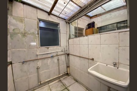 Apartamento à venda com 60m², 3 quartos e sem vagaCozinha e Área de Serviço
