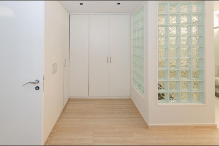 Casa à venda com 740m², 5 quartos e 6 vagasSuíte 2