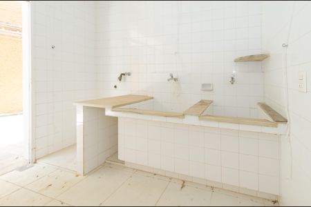 Casa à venda com 740m², 5 quartos e 6 vagasÁrea de serviço