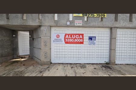Casa à venda com 740m², 5 quartos e 6 vagasPlaquinha instalada