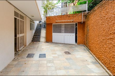 Casa à venda com 740m², 5 quartos e 6 vagasÁrea externa