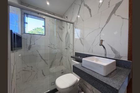 Casa para alugar com 300m², 3 quartos e 1 vagaBanheiro Suítes Canadenses