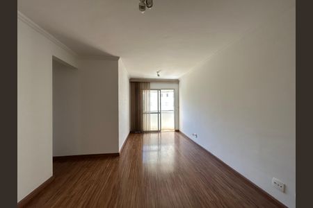 Sala de apartamento para alugar com 3 quartos, 78m² em Vila Amélia, São Paulo