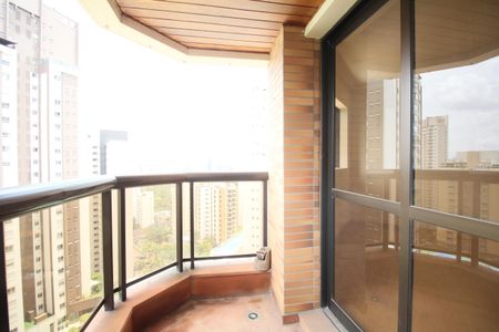 Varanda Sala de apartamento para alugar com 3 quartos, 140m² em Vila Suzana, São Paulo