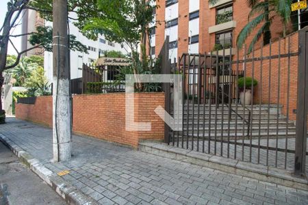 Apartamento para alugar com 276m², 4 quartos e 3 vagasFachada