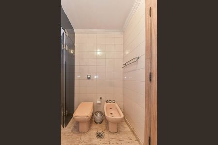 Apartamento para alugar com 276m², 4 quartos e 3 vagasBanheiro Social