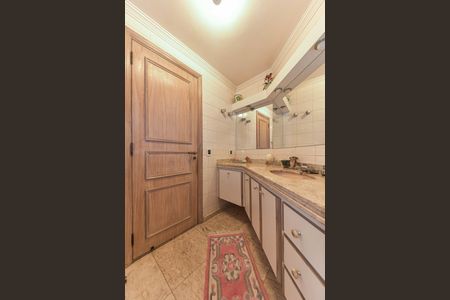 Apartamento para alugar com 276m², 4 quartos e 3 vagasBanheiro Social