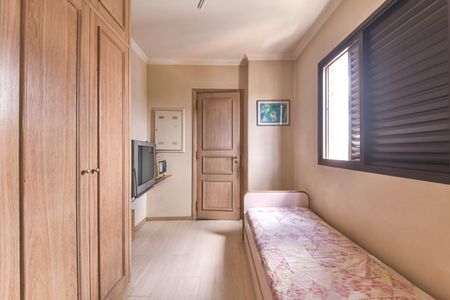 Apartamento para alugar com 276m², 4 quartos e 3 vagasÁrea de Serviço - Quarto