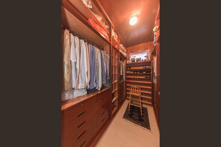 Apartamento para alugar com 276m², 4 quartos e 3 vagasSuíte 2 - Closet