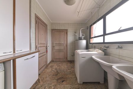 Apartamento para alugar com 276m², 4 quartos e 3 vagasÁrea de Serviço