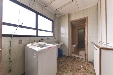 Apartamento para alugar com 276m², 4 quartos e 3 vagasÁrea de Serviço