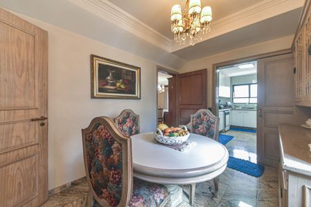 Apartamento para alugar com 276m², 4 quartos e 3 vagasCozinha - Copa