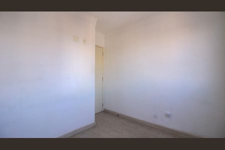 Apartamento à venda com 75m², 3 quartos e 2 vagasQuarto 2