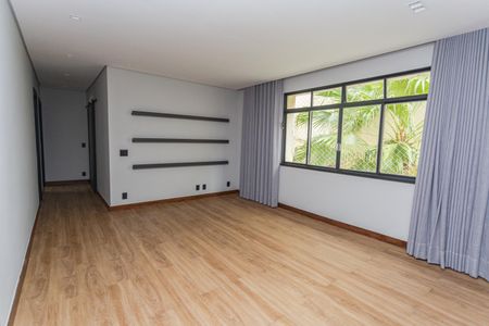 Apartamento para alugar com 255m², 4 quartos e 2 vagasSala 2
