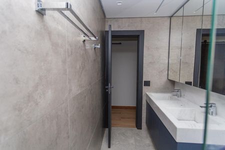 Apartamento para alugar com 255m², 4 quartos e 2 vagasBanheiro Social