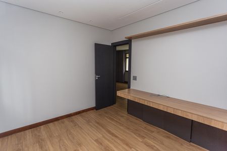 Apartamento para alugar com 255m², 4 quartos e 2 vagasQuarto 4