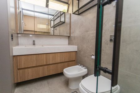 Apartamento para alugar com 255m², 4 quartos e 2 vagasBanheiro da Suíte