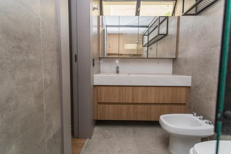 Apartamento para alugar com 255m², 4 quartos e 2 vagasBanheiro da Suíte