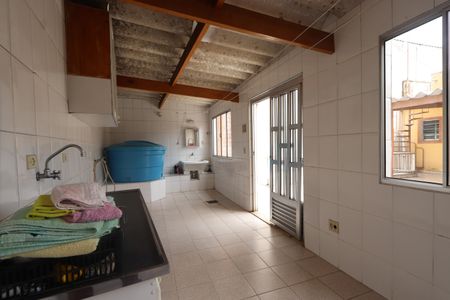 Casa para alugar com 160m², 3 quartos e 1 vagaCozinha e Lavanderia - casa 2