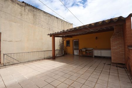 Casa para alugar com 160m², 3 quartos e 1 vagaQuintal