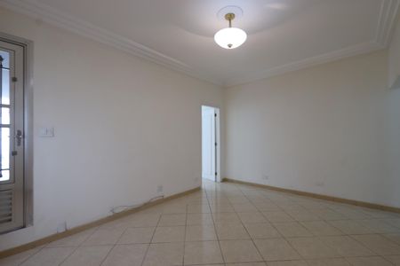 Casa para alugar com 160m², 3 quartos e 1 vagaSala