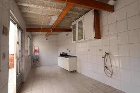Casa para alugar com 160m², 3 quartos e 1 vagaCozinha e Lavanderia - casa 2