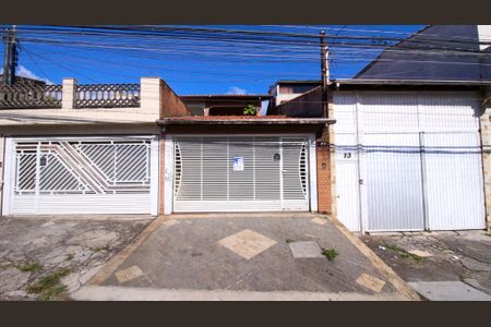 Casa para alugar com 175m², 3 quartos e 2 vagasFachada