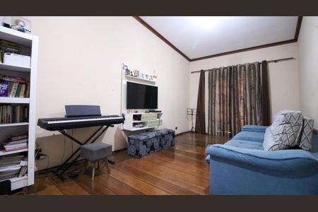 Casa para alugar com 175m², 3 quartos e 2 vagasSala