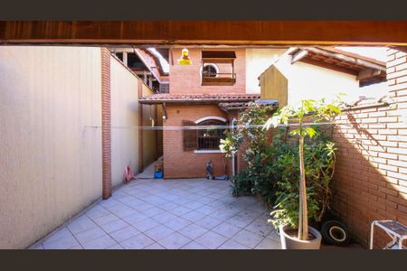 Casa para alugar com 175m², 3 quartos e 2 vagasQuintal