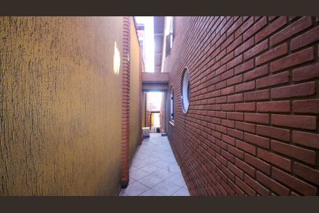 Casa para alugar com 175m², 3 quartos e 2 vagasCorredor