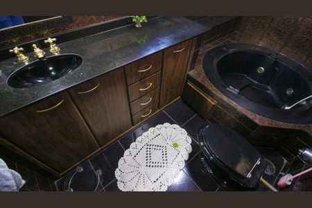 Casa para alugar com 175m², 3 quartos e 2 vagasBanheiro da Suíte