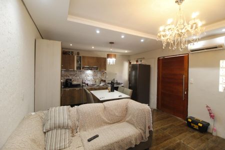 Sala de casa para alugar com 3 quartos, 300m² em Morada do Vale I, Porto Alegre