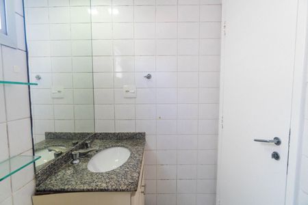Banheiro da Suíte de apartamento para alugar com 2 quartos, 56m² em Vila Mascote, São Paulo