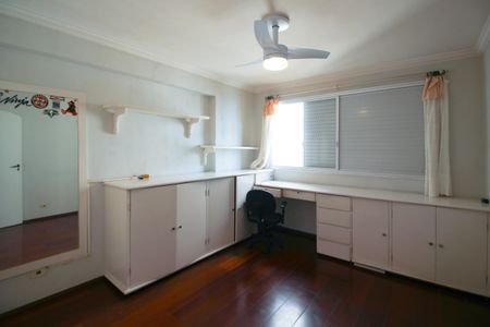 Apartamento à venda com 164m², 4 quartos e 3 vagasQuarto 3