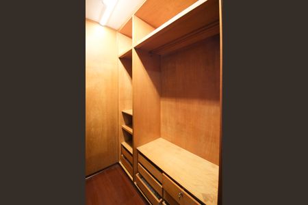 Apartamento à venda com 164m², 4 quartos e 3 vagasCloset da Suíte 