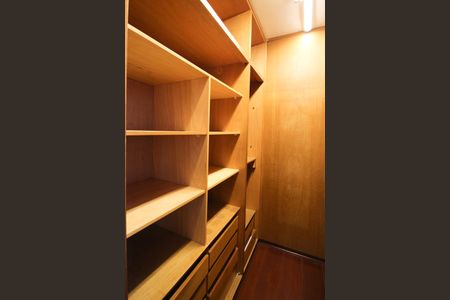 Apartamento à venda com 164m², 4 quartos e 3 vagasCloset da Suíte 