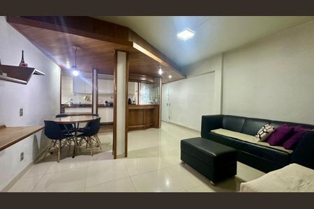 Sala  de apartamento à venda com 3 quartos, 90m² em Santo Antônio, Belo Horizonte