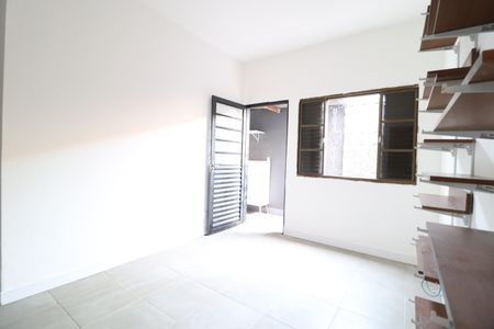 Casa para alugar com 240m², 4 quartos e 2 vagasSala 3