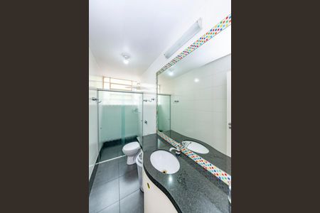 Apartamento para alugar com 120m², 4 quartos e 1 vaga Apartamento para alugar com 120m², 4 quartos e 1 vagaBanheiro da Suíte