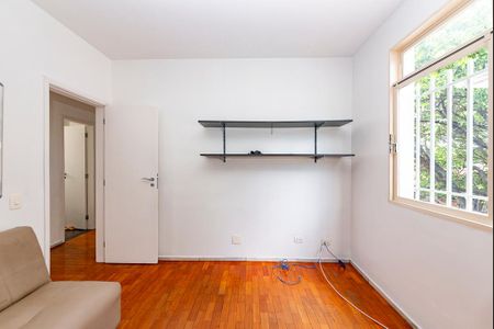 Apartamento para alugar com 120m², 4 quartos e 1 vaga Apartamento para alugar com 120m², 4 quartos e 1 vagaQuarto 4