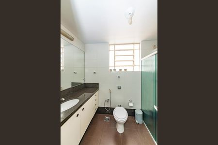 Apartamento para alugar com 120m², 4 quartos e 1 vaga Apartamento para alugar com 120m², 4 quartos e 1 vagaBanheiro Social