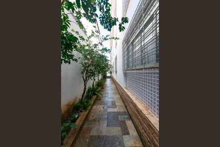 Apartamento para alugar com 120m², 4 quartos e 1 vaga Apartamento para alugar com 120m², 4 quartos e 1 vagaEntrada