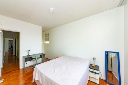 Apartamento para alugar com 120m², 4 quartos e 1 vaga Apartamento para alugar com 120m², 4 quartos e 1 vagaSuíte