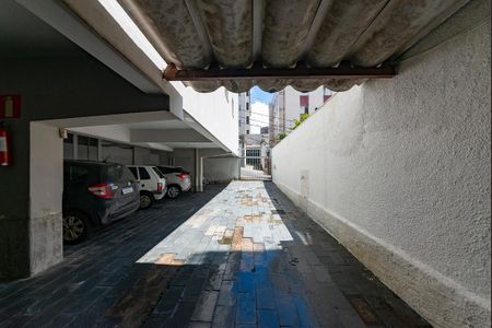 Apartamento para alugar com 120m², 4 quartos e 1 vaga Apartamento para alugar com 120m², 4 quartos e 1 vagaGaragem