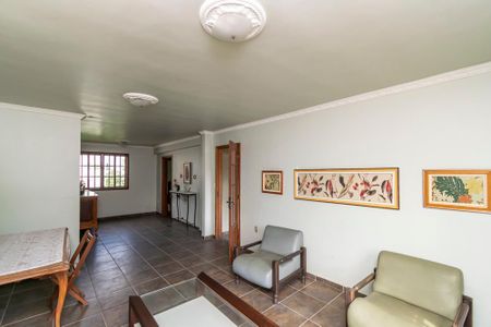 Casa à venda com 290m², 5 quartos e 2 vagas2º andar - Sala 