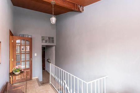 Casa à venda com 290m², 5 quartos e 2 vagas2º andar - Hall