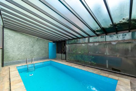 Casa à venda com 290m², 5 quartos e 2 vagasDeck da Piscina