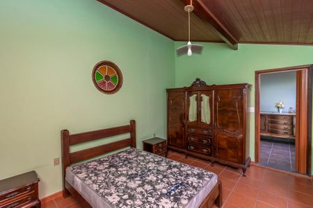 Casa à venda com 290m², 5 quartos e 2 vagas2º andar - Quarto 5