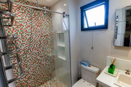 Apartamento à venda com 220m², 5 quartos e 4 vagasBanheiro da Suíte 2
