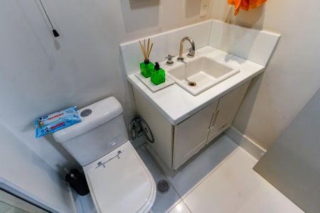 Apartamento à venda com 220m², 5 quartos e 4 vagasBanheiro da Suíte 2